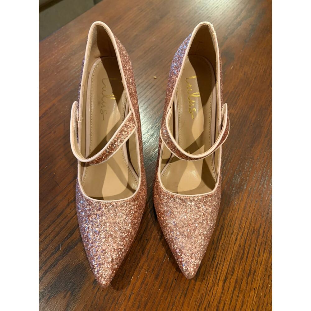 Lulu’s Luiz Rose Gold Glitter Pointed-Toe Pumps